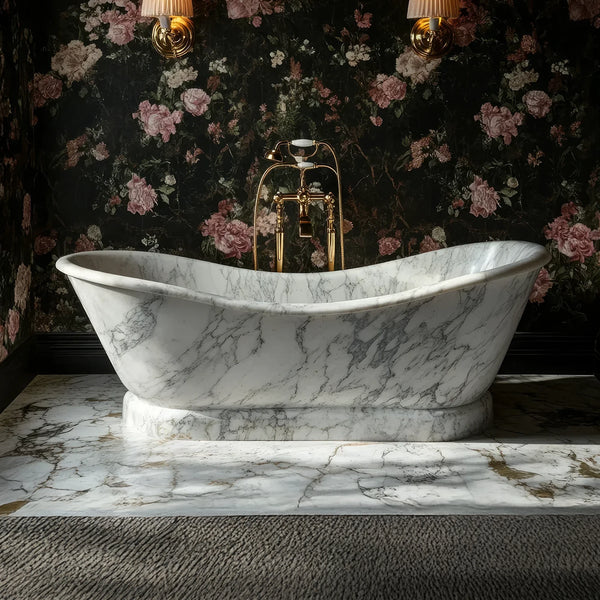 Noir Marble Bathtub hover